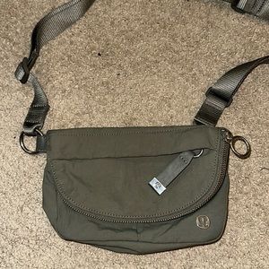 Lululemon all night festival bag